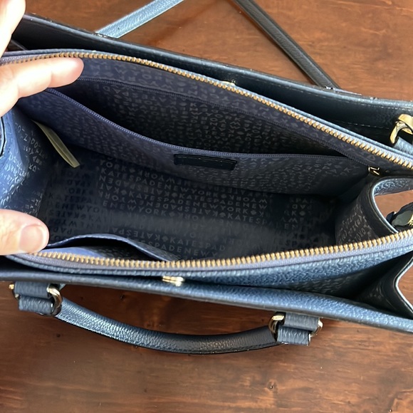 Kate Spade mid-size purse - Picture 3 of 3